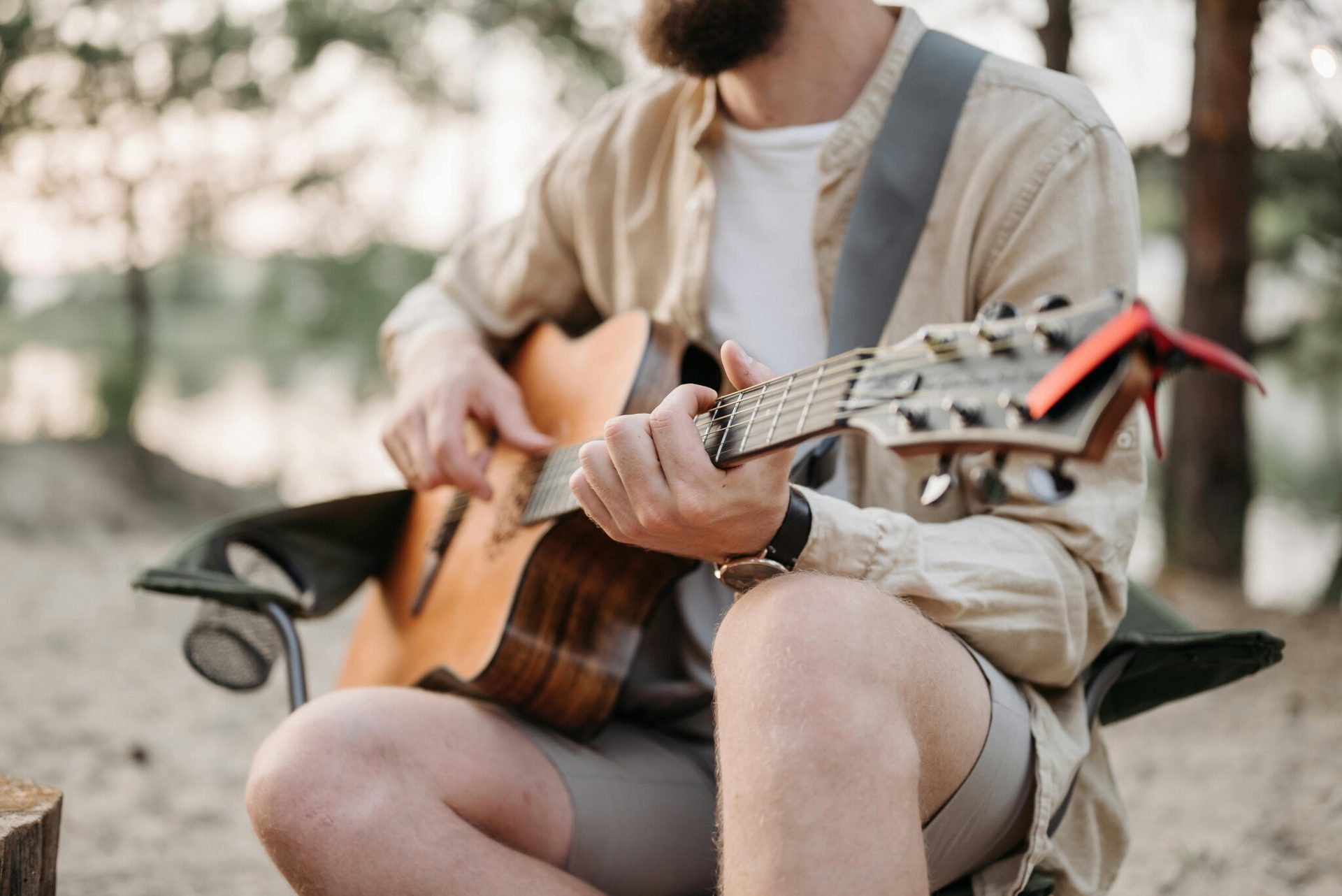 Muziek in het bos bij een afscheid